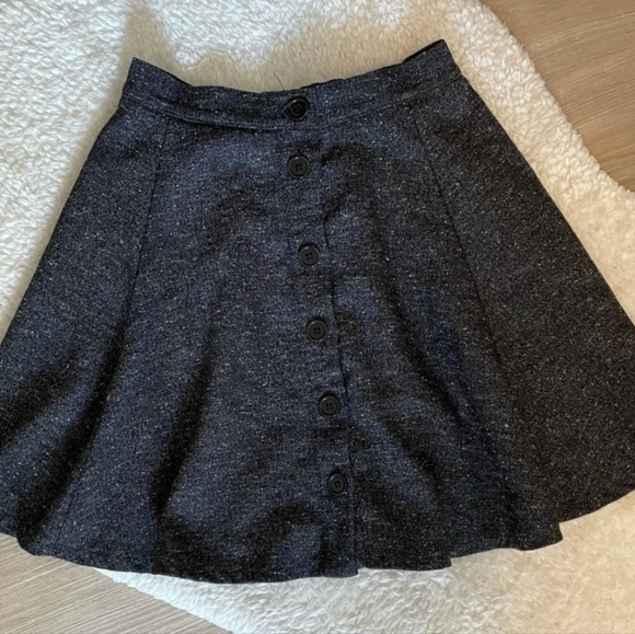 Brandy Melville Preppy Grey Skater Skirt - Picture 8 of 8